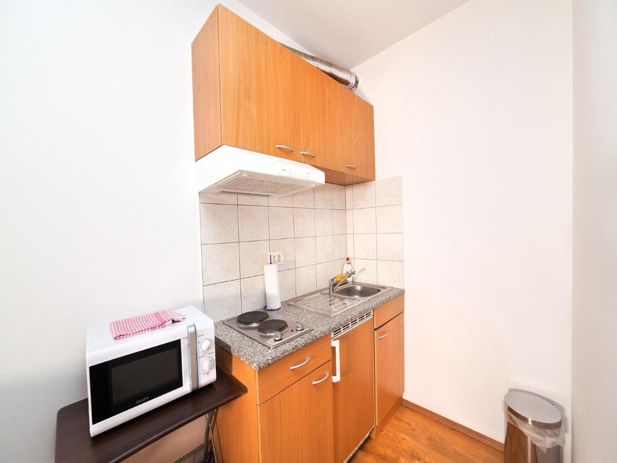 Apartments Barbara เบรอเซส ภายนอก รูปภาพ